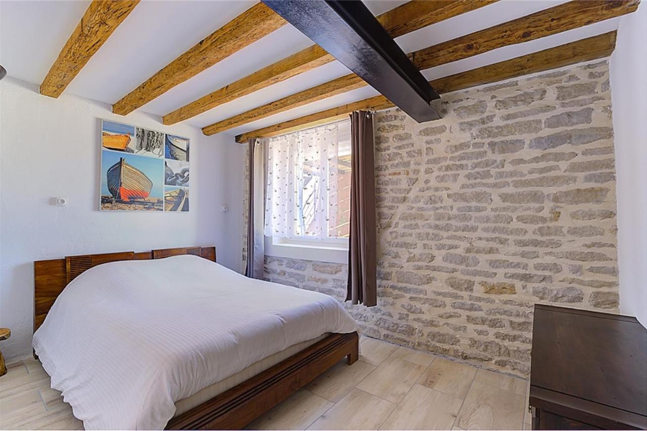 Domaine Des Jardins De La Saone Hotel Tournus Luaran gambar