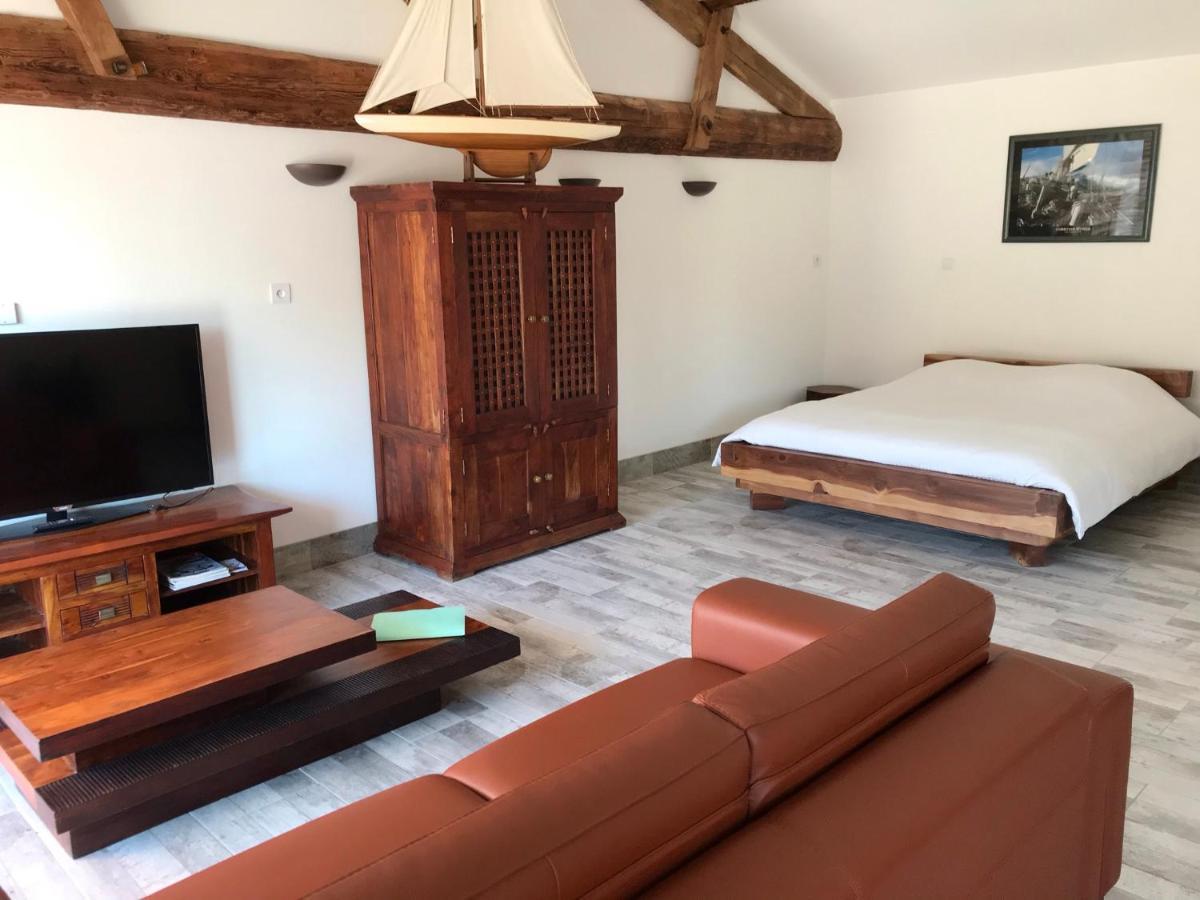 Domaine Des Jardins De La Saone Hotel Tournus Luaran gambar
